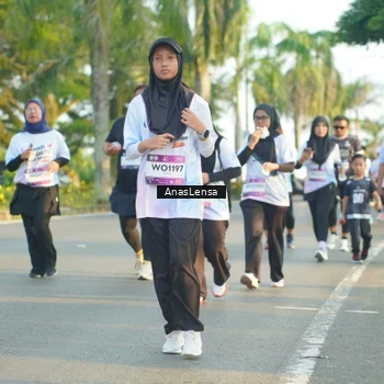 Runner Photo 7778481