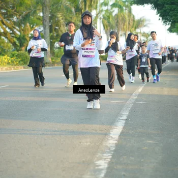 Runner Photo 7778502