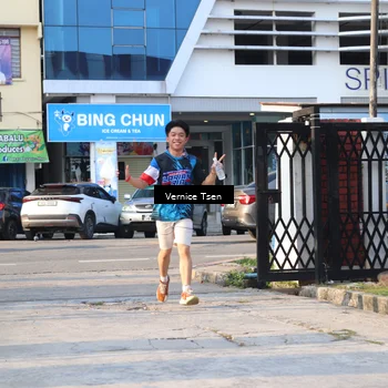 Runner Photo 7778516