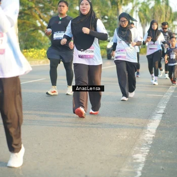 Runner Photo 7778551