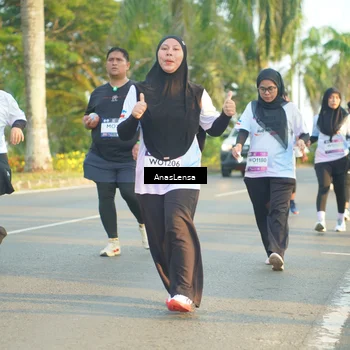 Runner Photo 7778573
