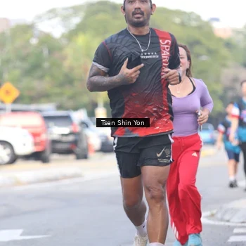 Runner Photo 7778615