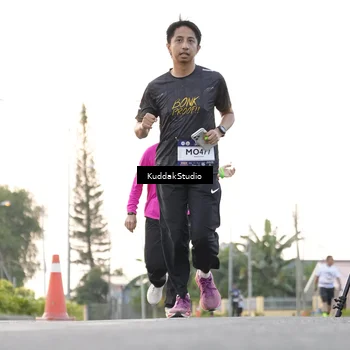 Runner Photo 7778665