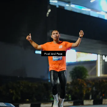 Runner Photo 7778676