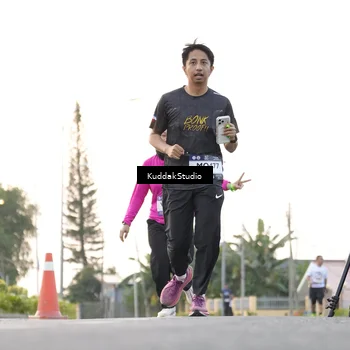 Runner Photo 7778679