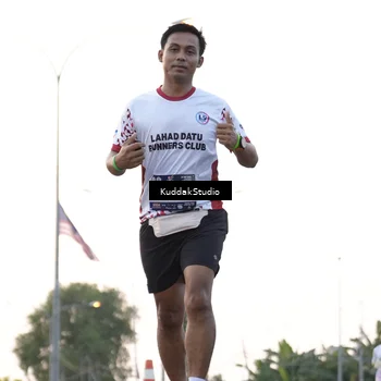 Runner Photo 7778732