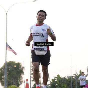 Runner Photo 7778741