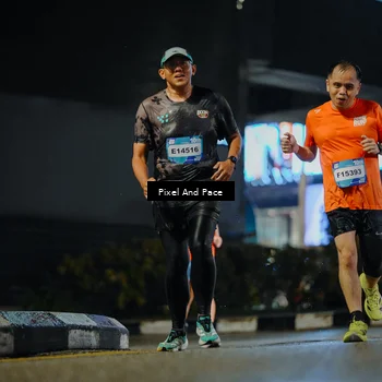 Runner Photo 7778750