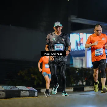 Runner Photo 7778755