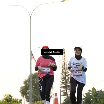 Runner Photo 7778795