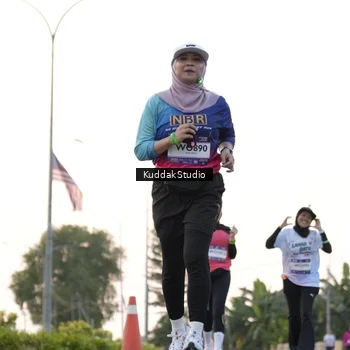 Runner Photo 7778830
