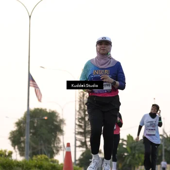 Runner Photo 7778839