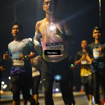 Runner Photo 7778872