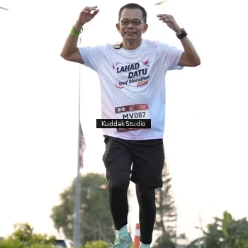 Runner Photo 7778916