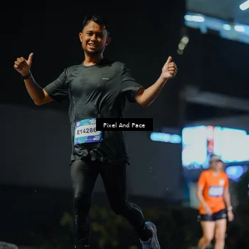 Runner Photo 7779000