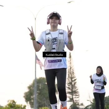 Runner Photo 7779012