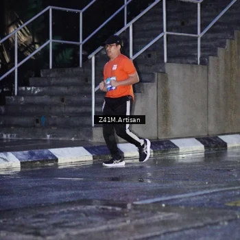 Runner Photo 7779025