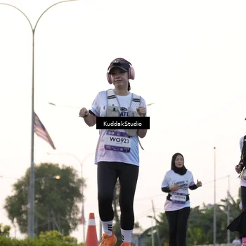 Runner Photo 7779029
