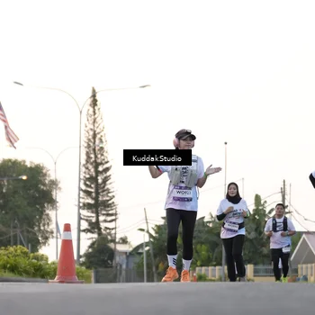 Runner Photo 7779054