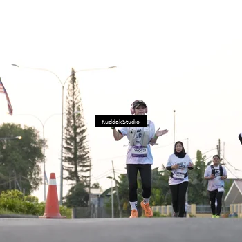 Runner Photo 7779060