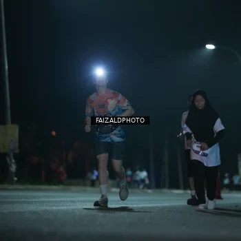 Runner Photo 7779068