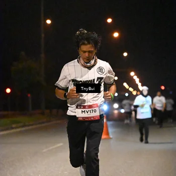 Runner Photo 7779077