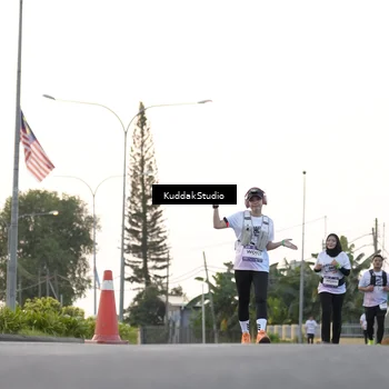 Runner Photo 7779078