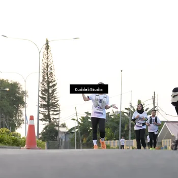 Runner Photo 7779079