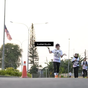 Runner Photo 7779080