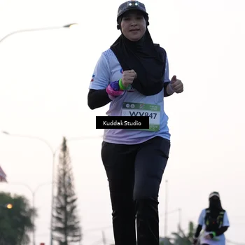 Runner Photo 7779095