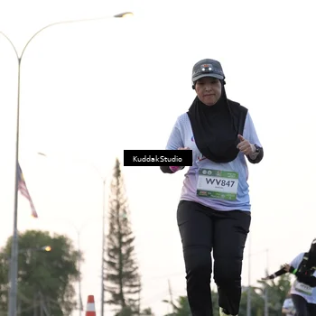 Runner Photo 7779110