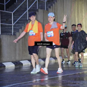 Runner Photo 7779111