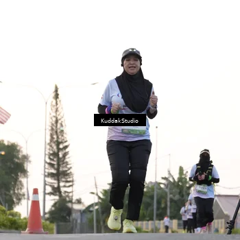 Runner Photo 7779117