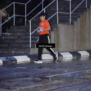 Runner Photo 7779119