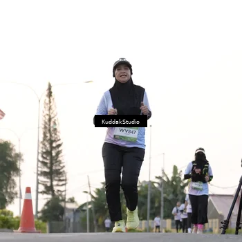 Runner Photo 7779122