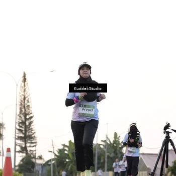Runner Photo 7779141