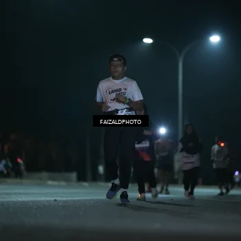 Runner Photo 7779242