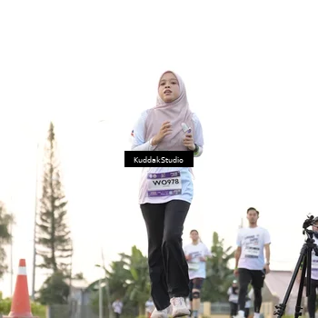 Runner Photo 7779247