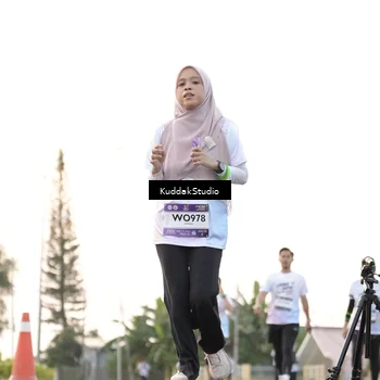 Runner Photo 7779248