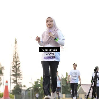 Runner Photo 7779249