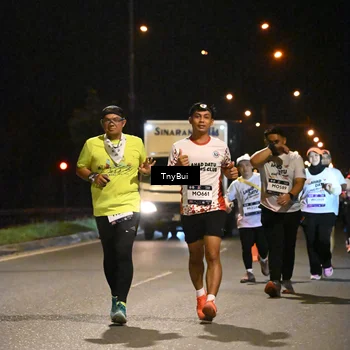 Runner Photo 7779319