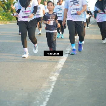 Runner Photo 7779373