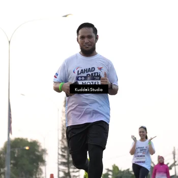Runner Photo 7779442