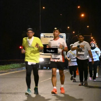 Runner Photo 7779445