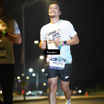 Runner Photo 7779467