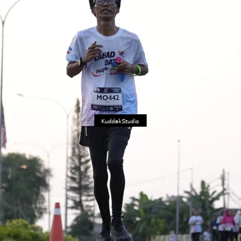 Runner Photo 7779476