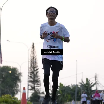 Runner Photo 7779482