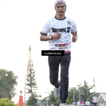 Runner Photo 7779494