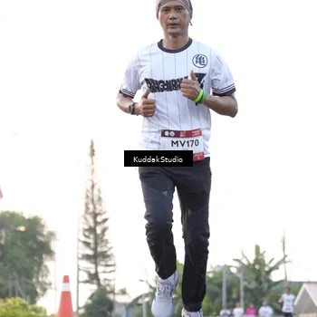 Runner Photo 7779508