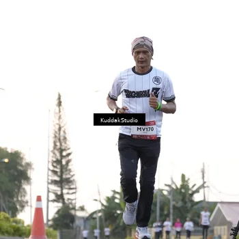 Runner Photo 7779509